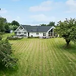 Cozy In Aarup With Wifi Årup