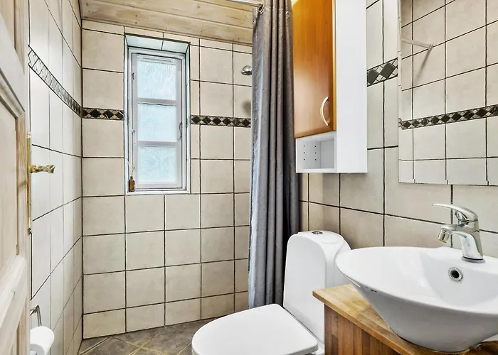 Cozy In Aarup With Wifi 펜션 아루프